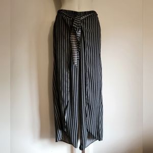 Black and white stripe flyaway pants